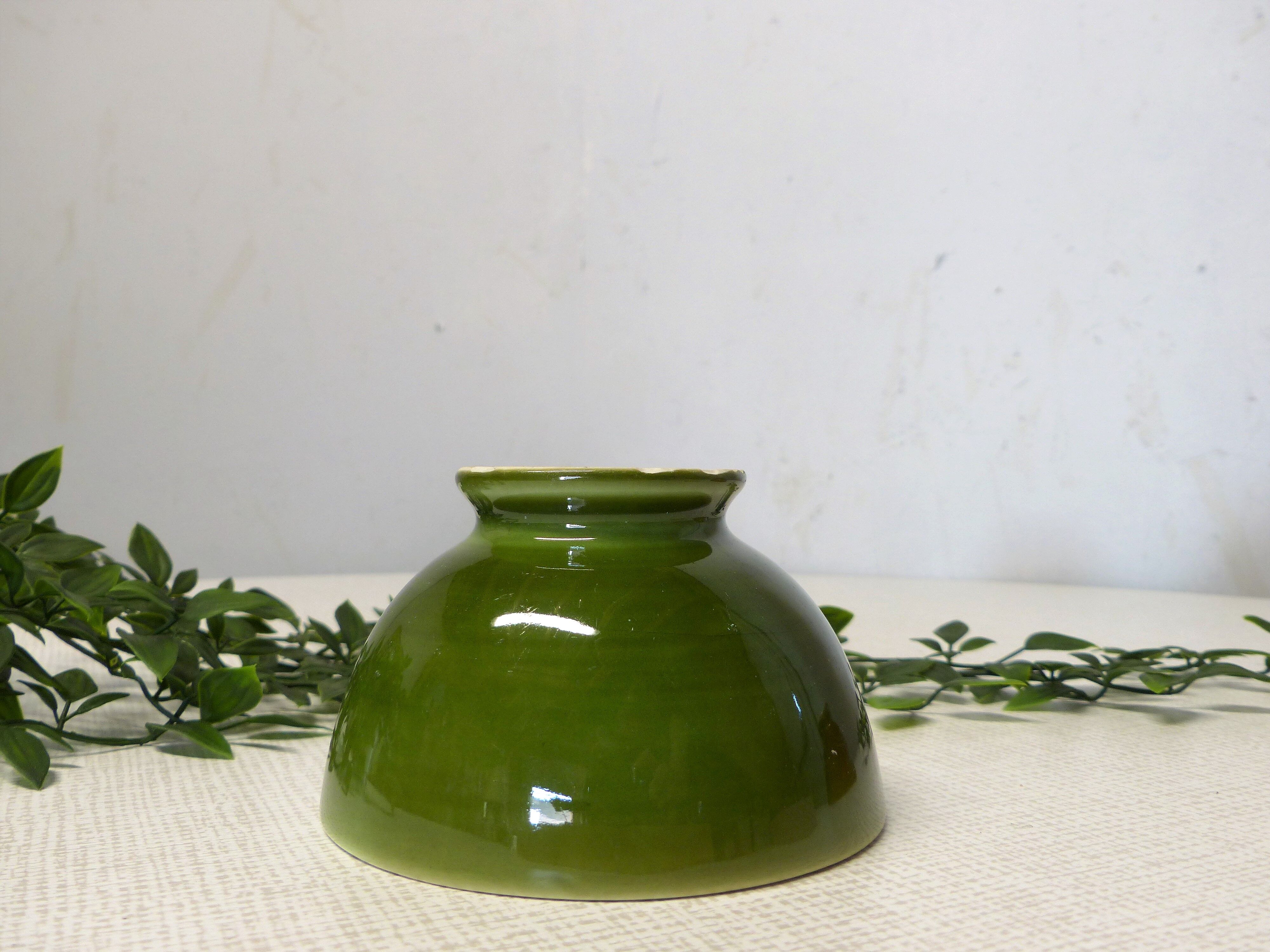 Duo of earthenware bowls