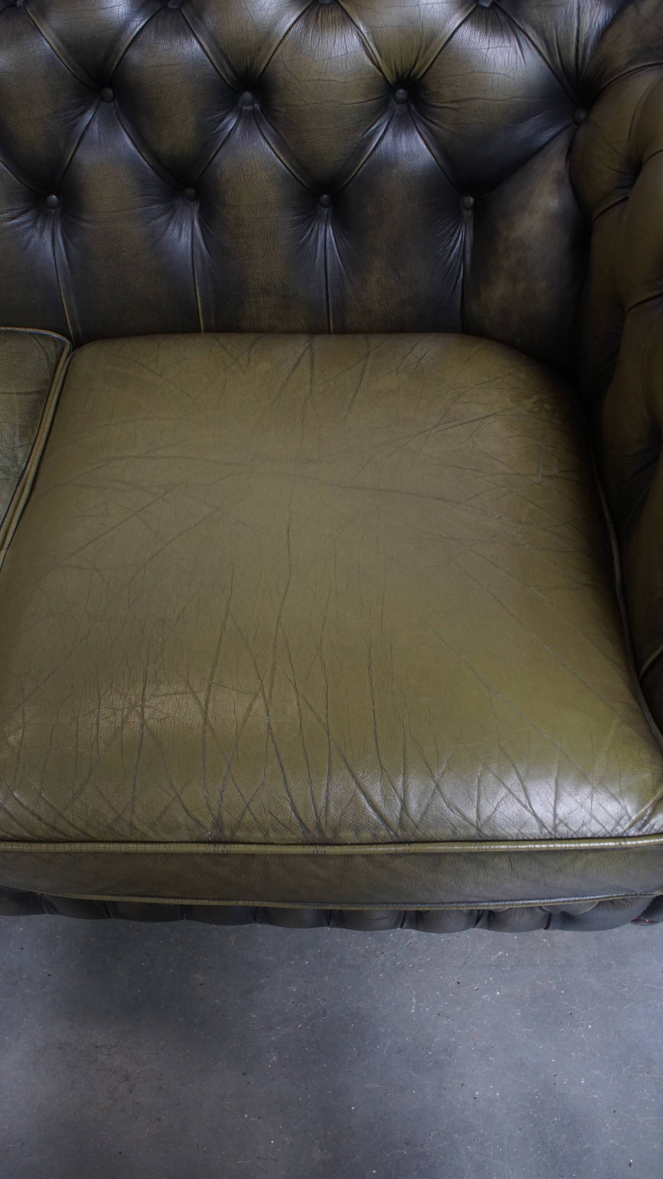 Green Vintage English Cowhide Leather Chesterfield 2-Seater Sofa
