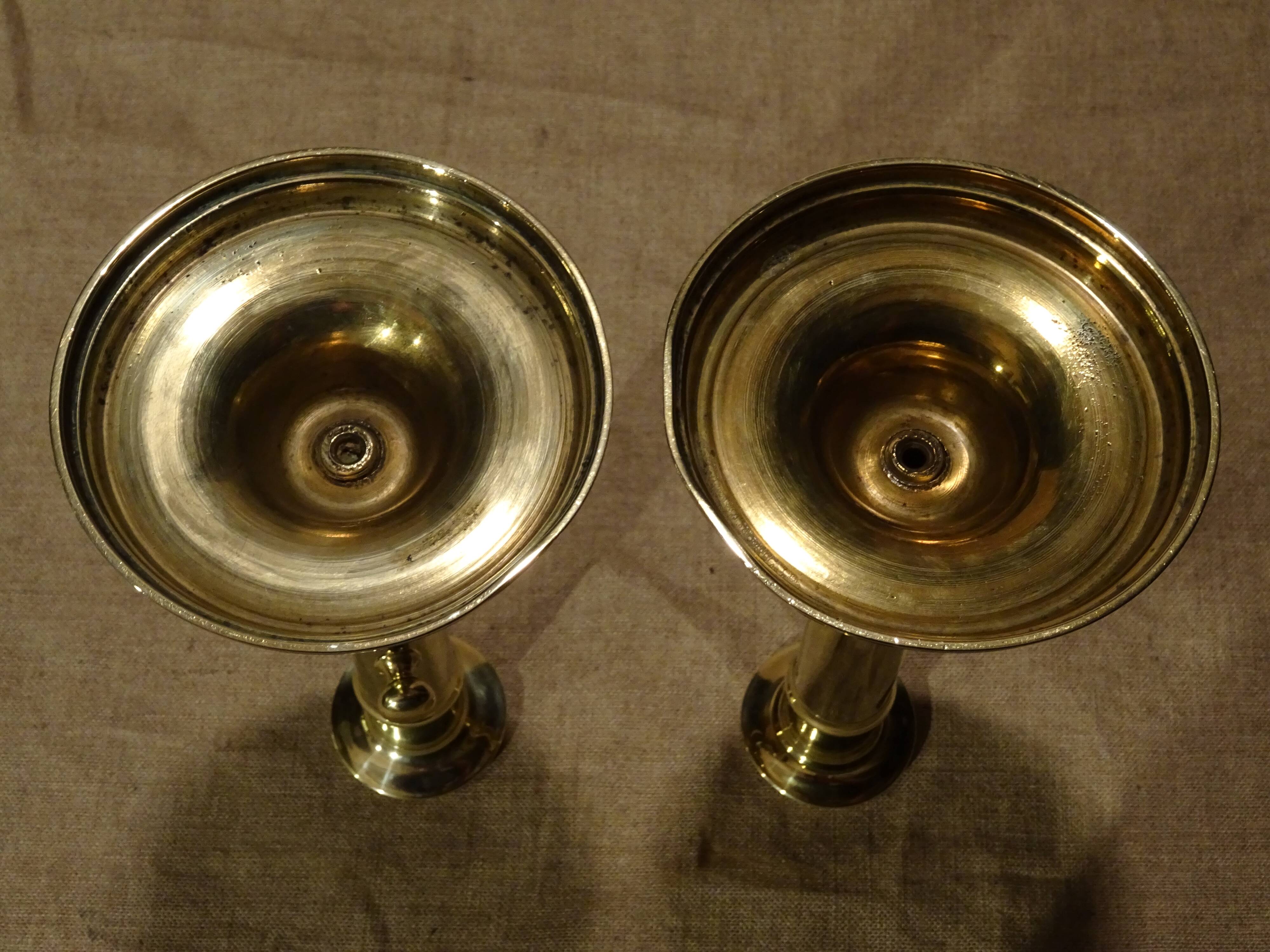 Paire d'anciens flambeaux bougeoirs à binet Louis Philippe XIX ème Ht 20 cm  ref A195/1