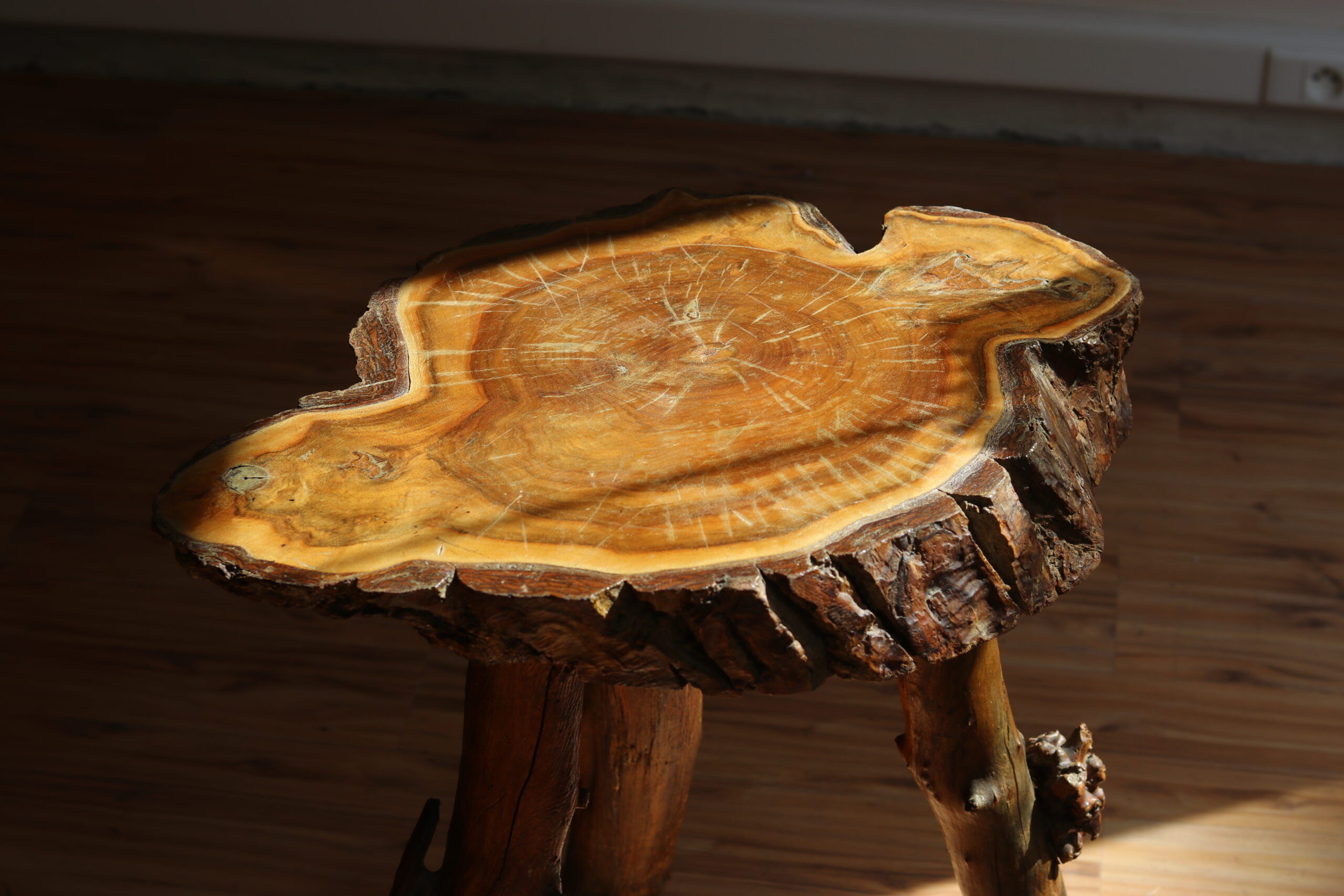 Brutalist side table in oak, 1950s-60s.