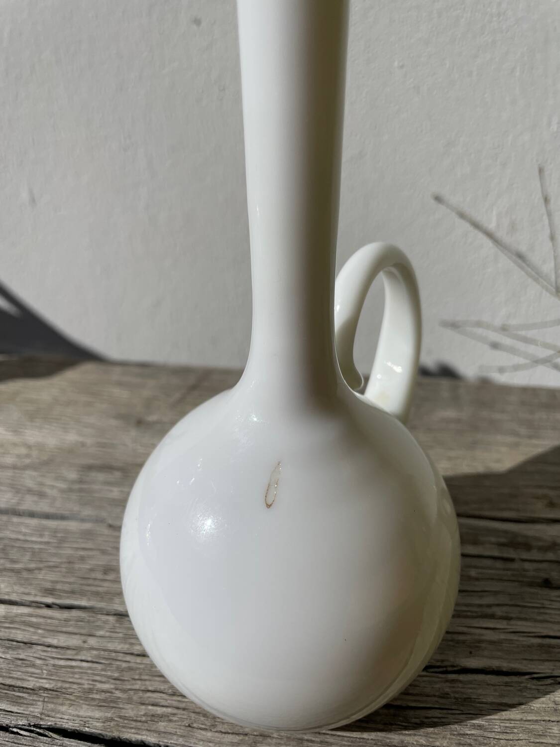 White opaline glass soliflore vase