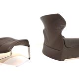 Saporiti Vela Alta leather armchair with ottoman by Giovanni Offredi