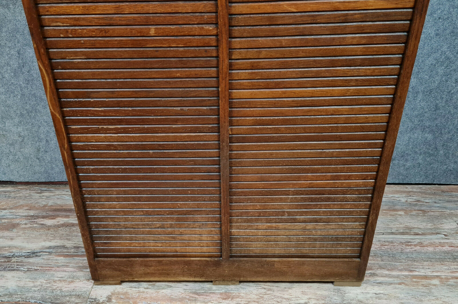 Solid oak curtain binder with honey patina