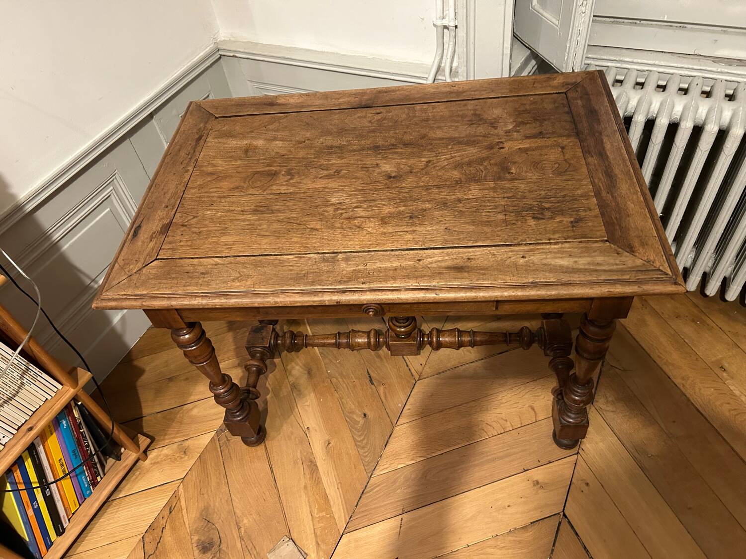Bureau style Louis xiii / 100*65*h72/ bois