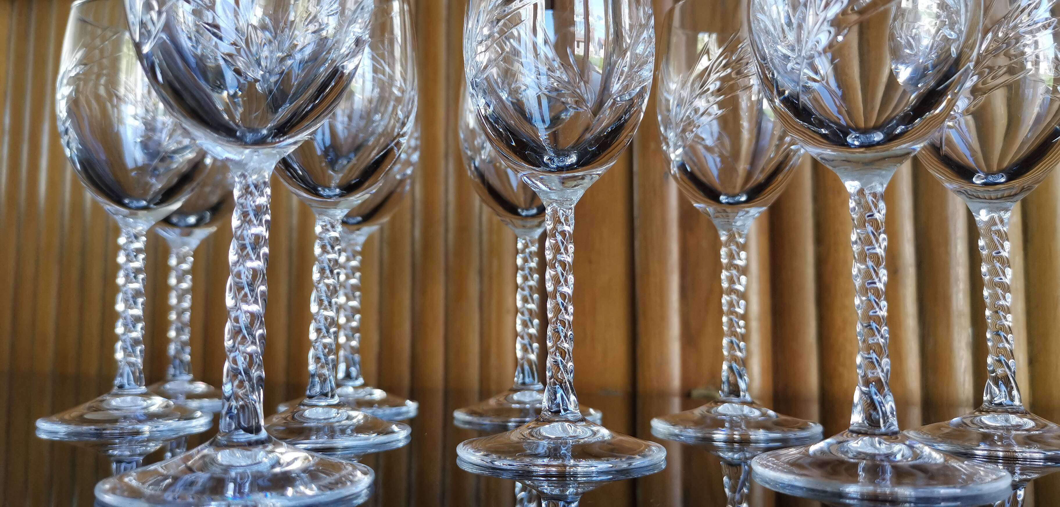 Set of 10 cut crystal liqueur glasses with twisted base and Arques crystal spikes