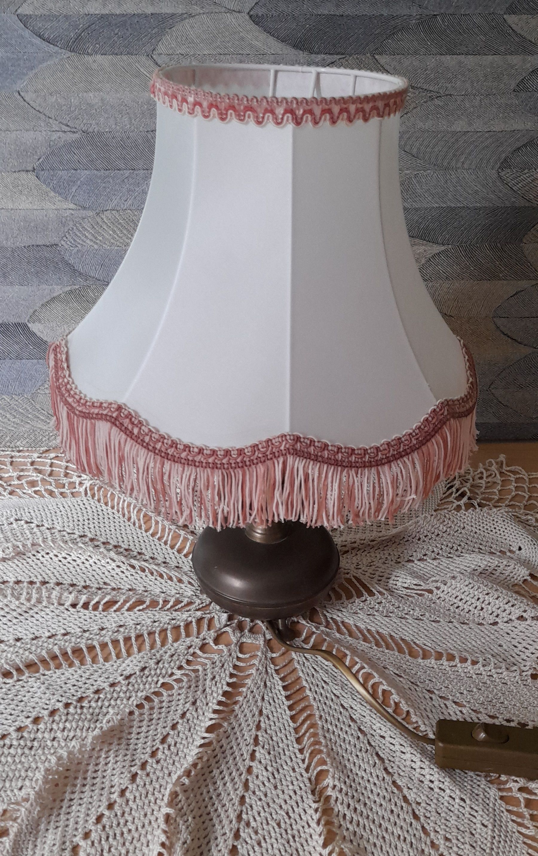 Bedside lamp foot round metal and lampshade pagoda silk pink