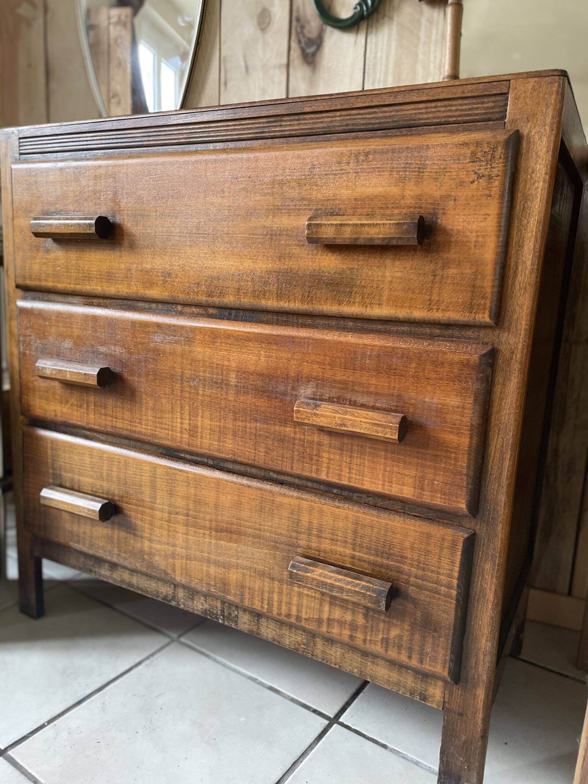 Vintage Art Deco chest of drawers
