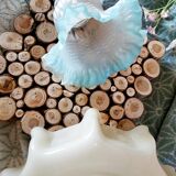 Suspension opaline tulip blue lace