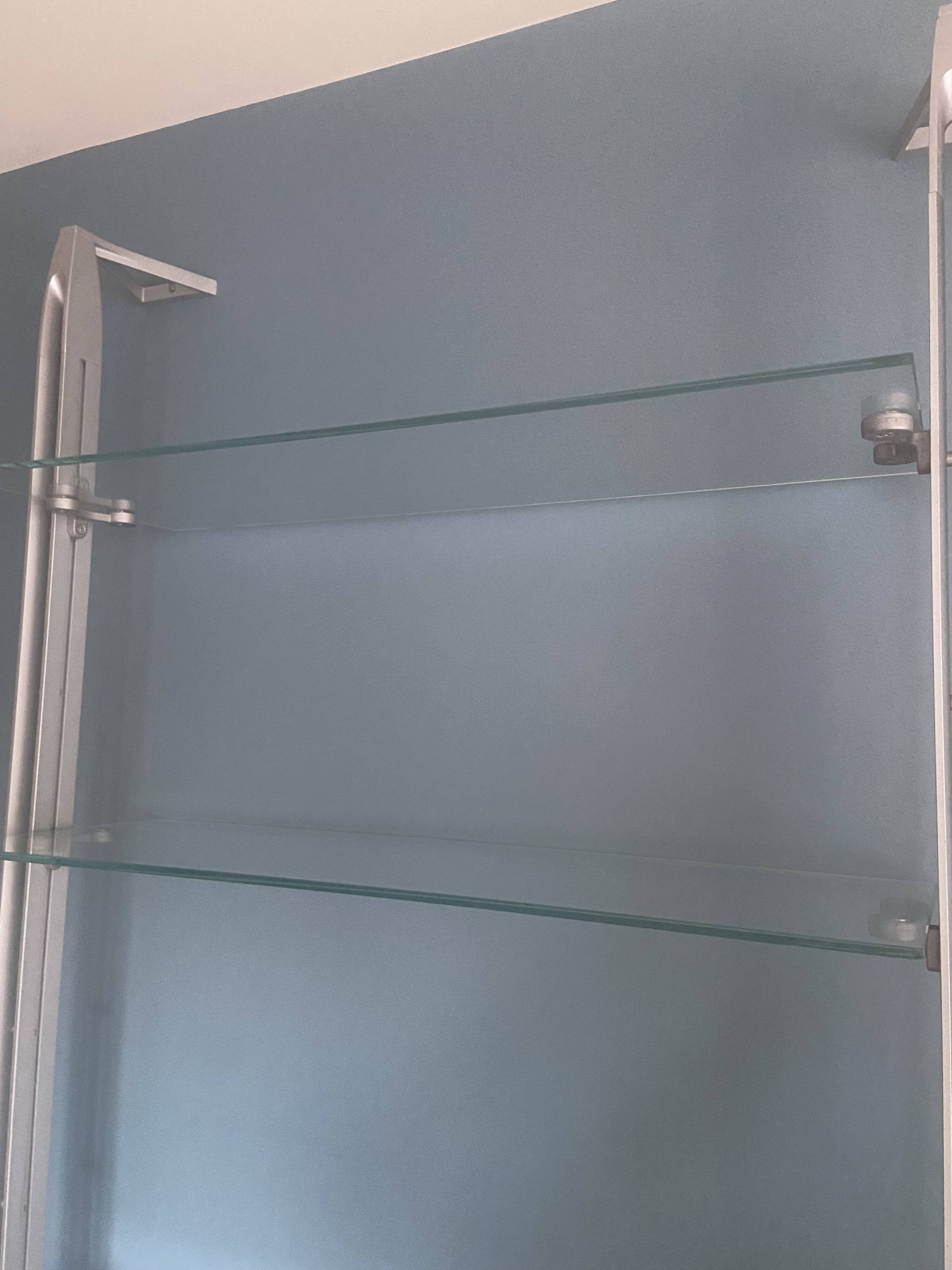 Roset shelf, aluminium and glass, type Michel Ducaroy, 1970s.