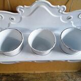 Enamelled metal shelf 3 jar caches