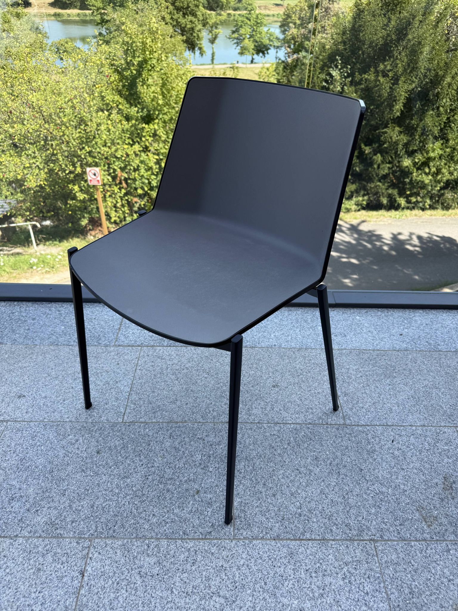 MDF Italia chair – AIKU, design Jean-Marie Massaud