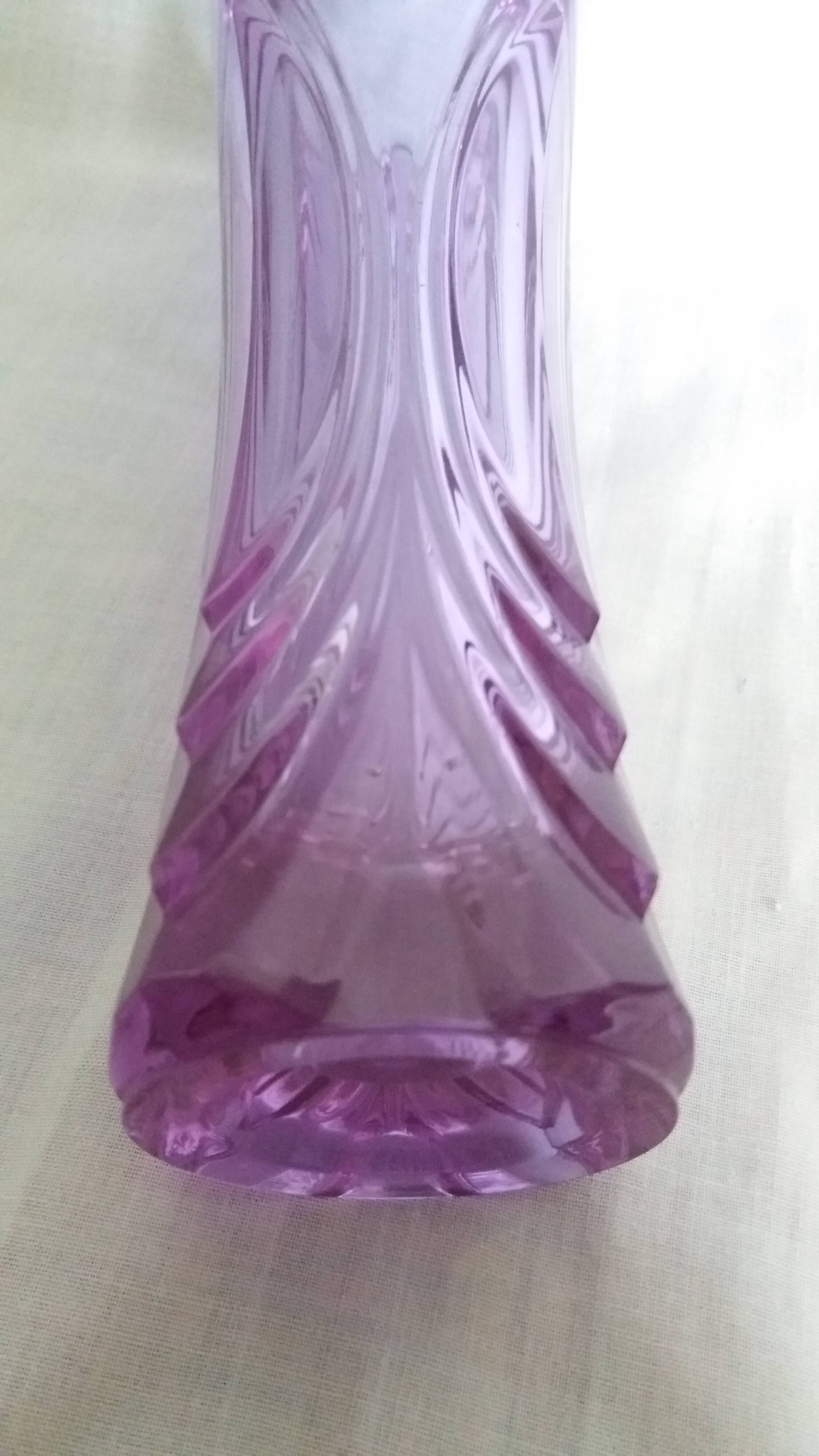 Violet mauve cut crystal soliflore vase, Cristal d’Arques