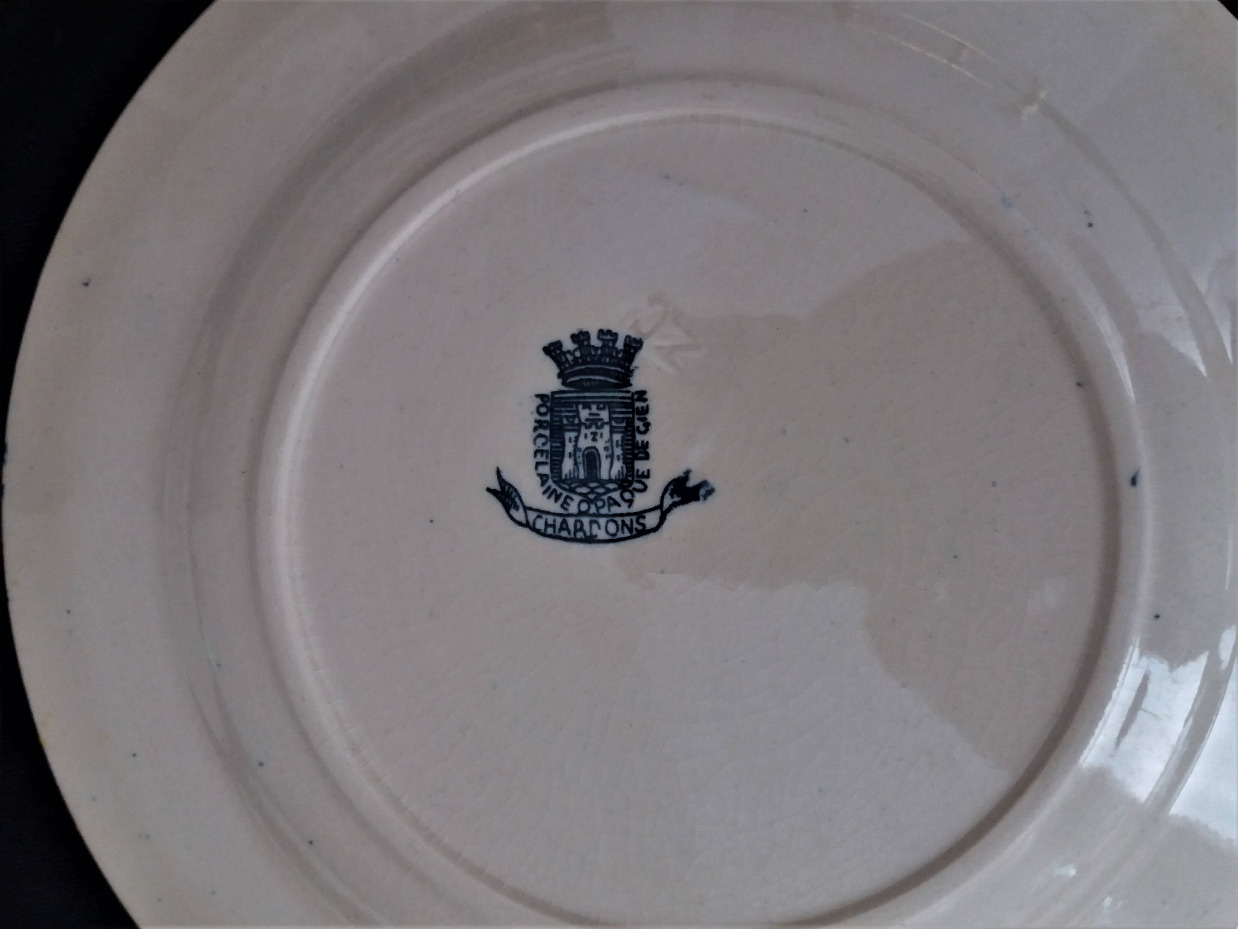 Lot of six flat plates in earthenware Gien décor blue thistles
