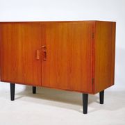 Buffet des années 60 en teck par Børge Mogensen pour Søborg Møbelfabrik.