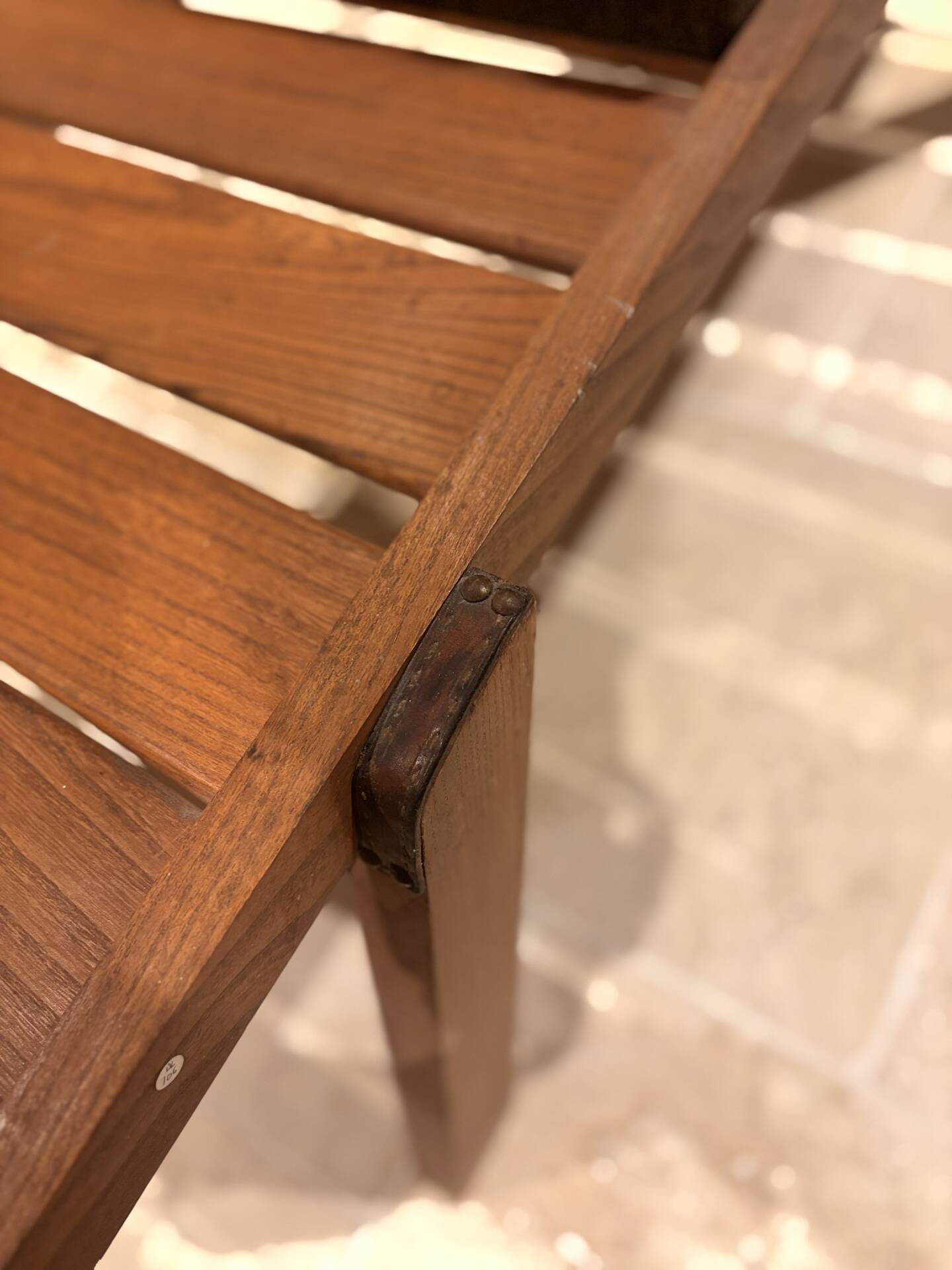 Table basse « Meubles pour la campagne » par Jacques Adnet – vers 1950