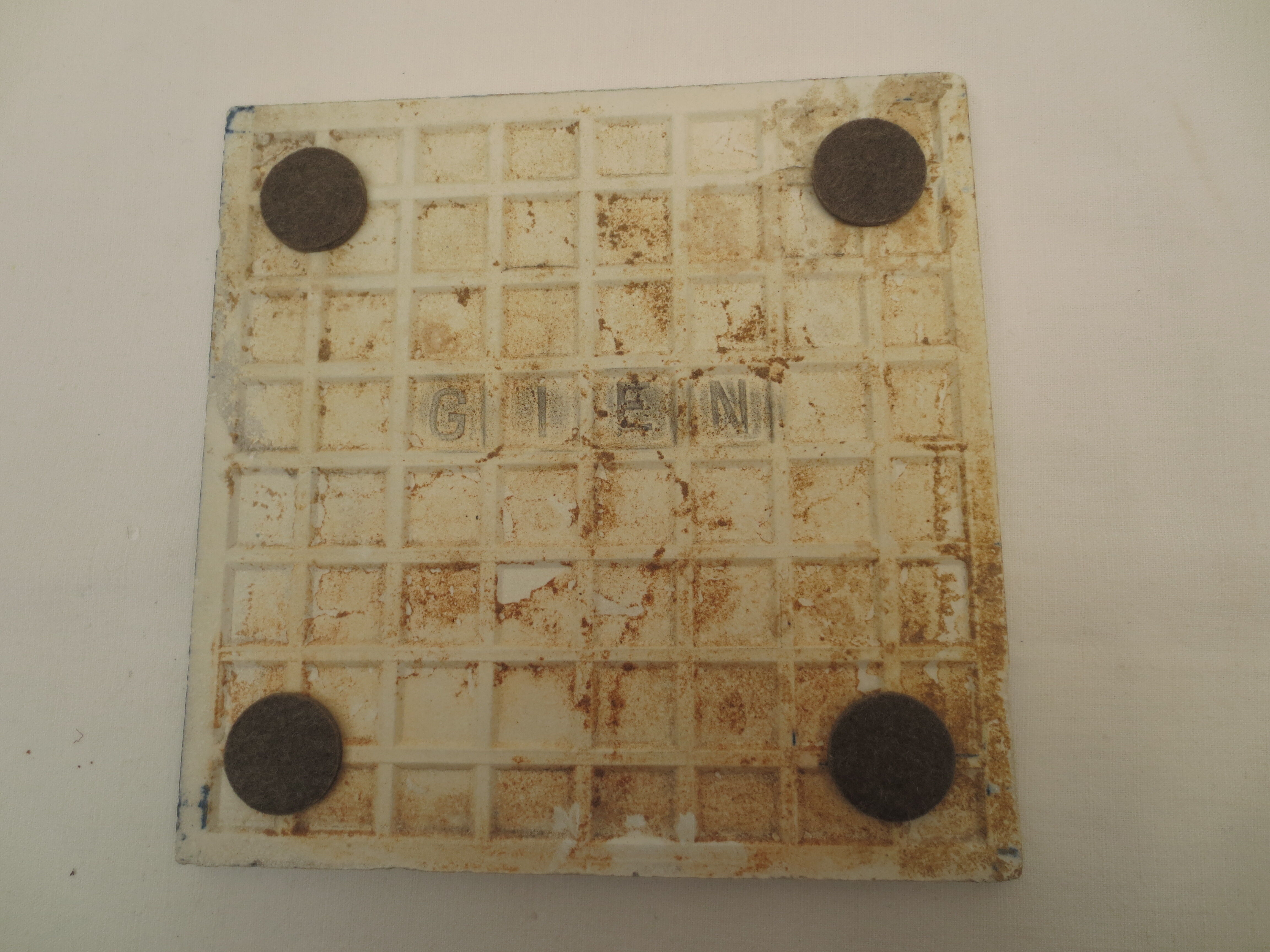 Dessous de plat carreau de faience de Gien couleur bleu