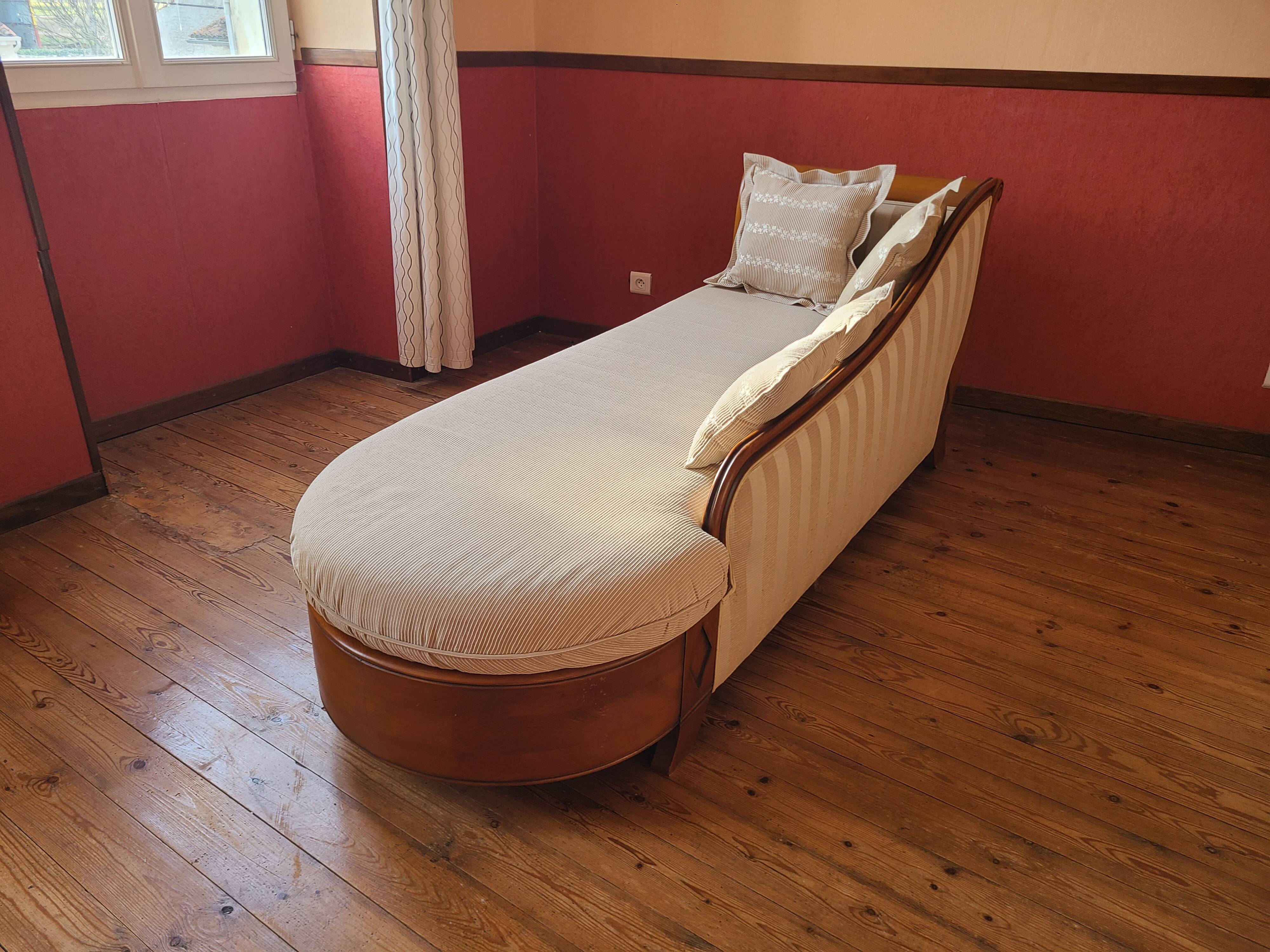 Convertible chaise longue