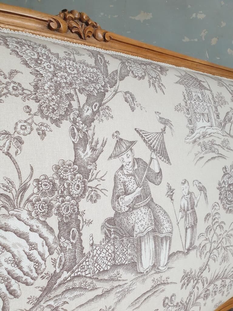 Louis XV style convertible sofa toile de Jouy Chinoiseries