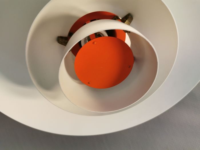 Older ph 4/3 ceiling lamp, in white, with original orange hanging disc.