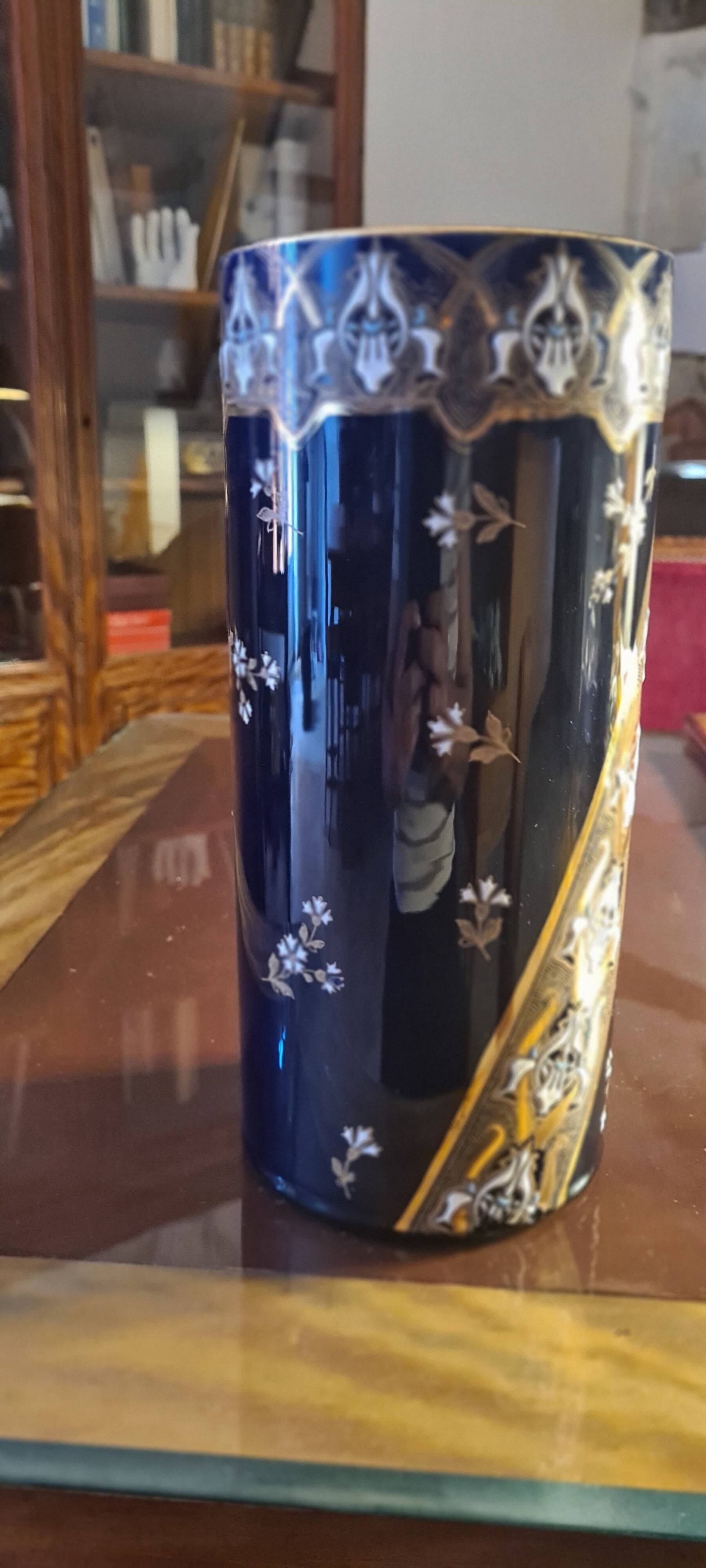 Lunéville roll-shaped vase