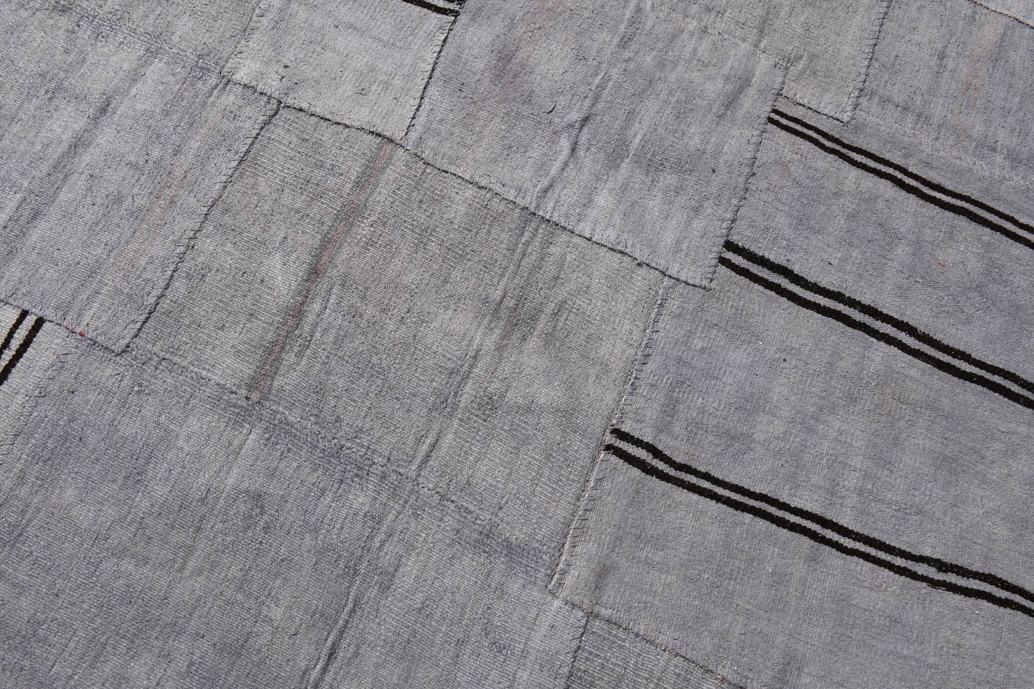 7x10 Vintage Gray & Black Modern Kilim Rug, 213x308Cm