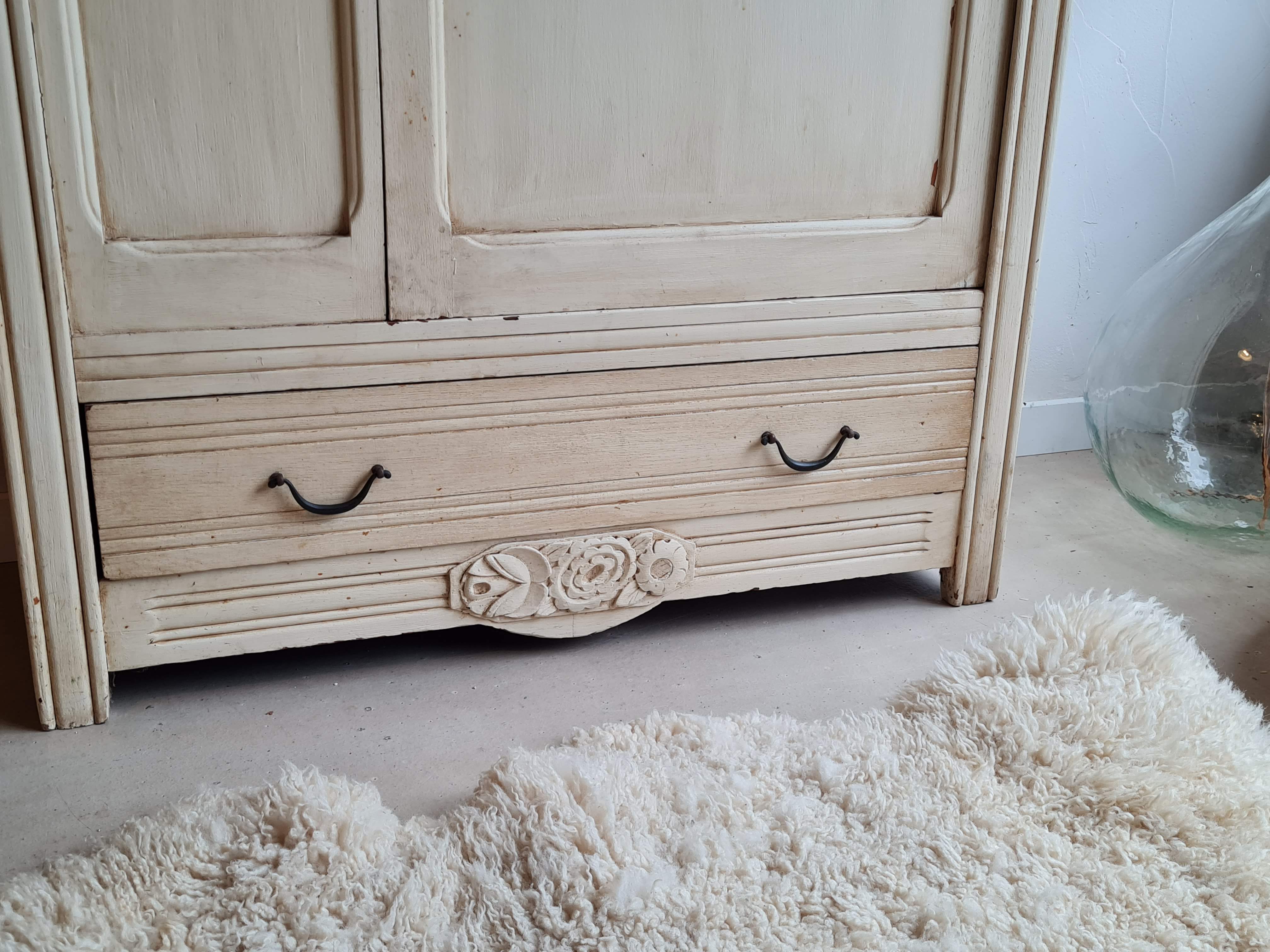 Art Deco Parisian wardrobe