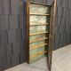 Ancienne vitrine de commerce en bois