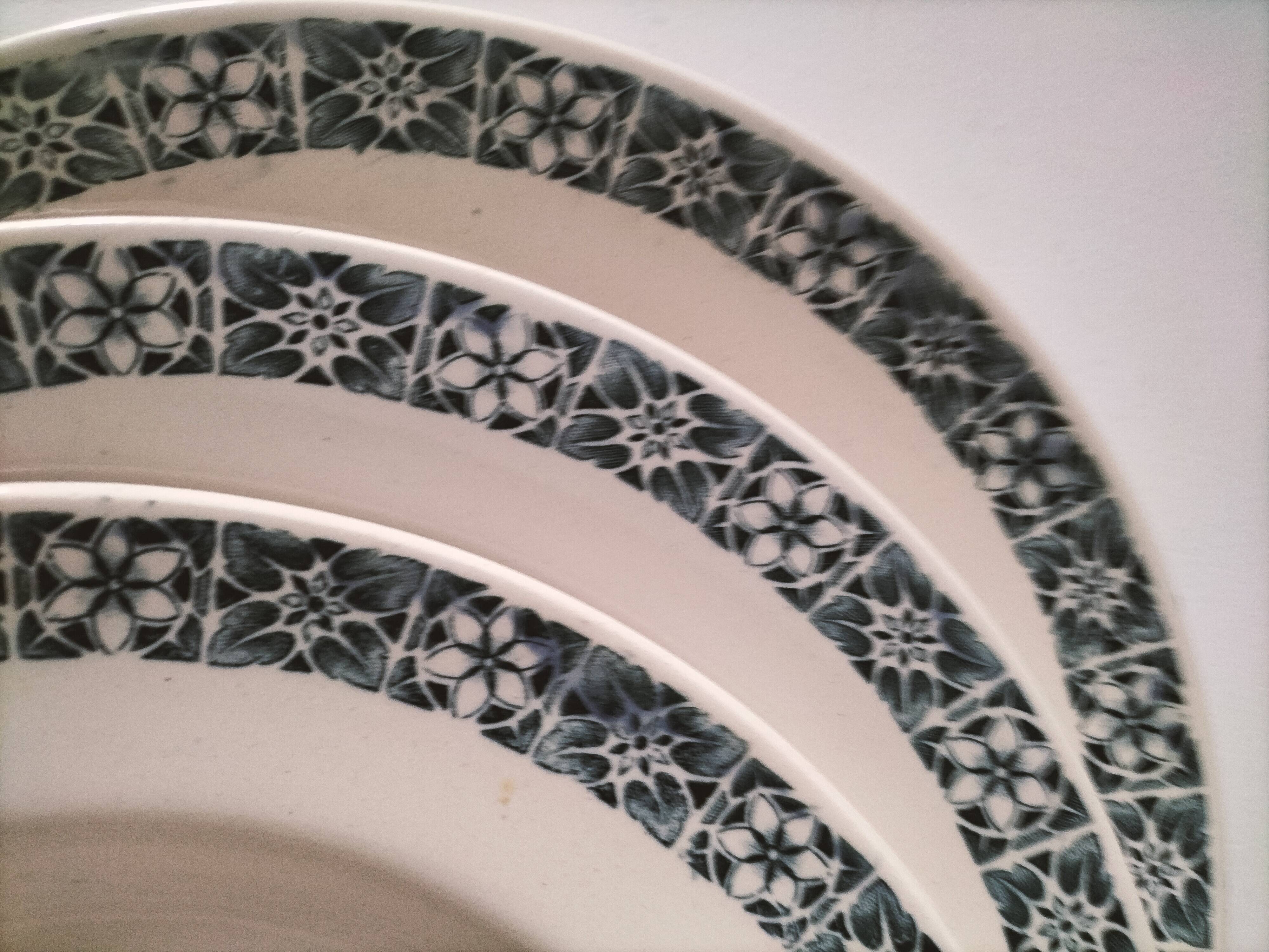 Trio of plates (2 soup plates, 1 dinner plate) Longchamp René, duck egg blue decoration