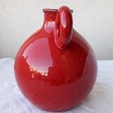 Pichet rouge en céramique