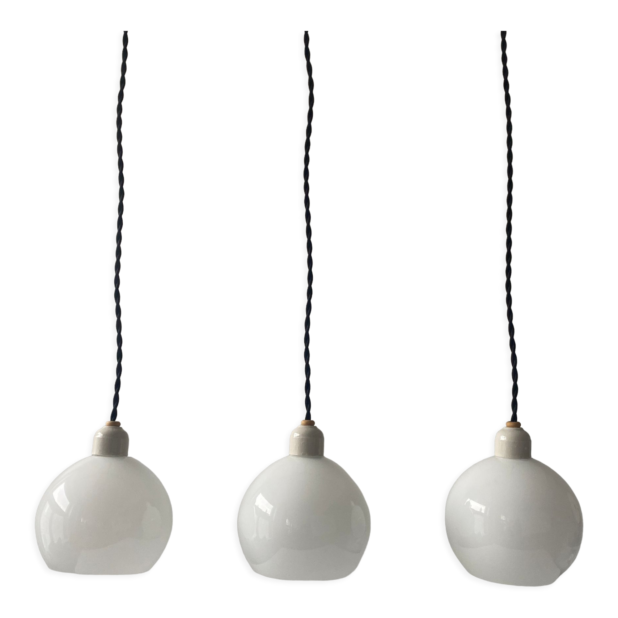 Lot 3 suspensions in vintage opaline 12 cm