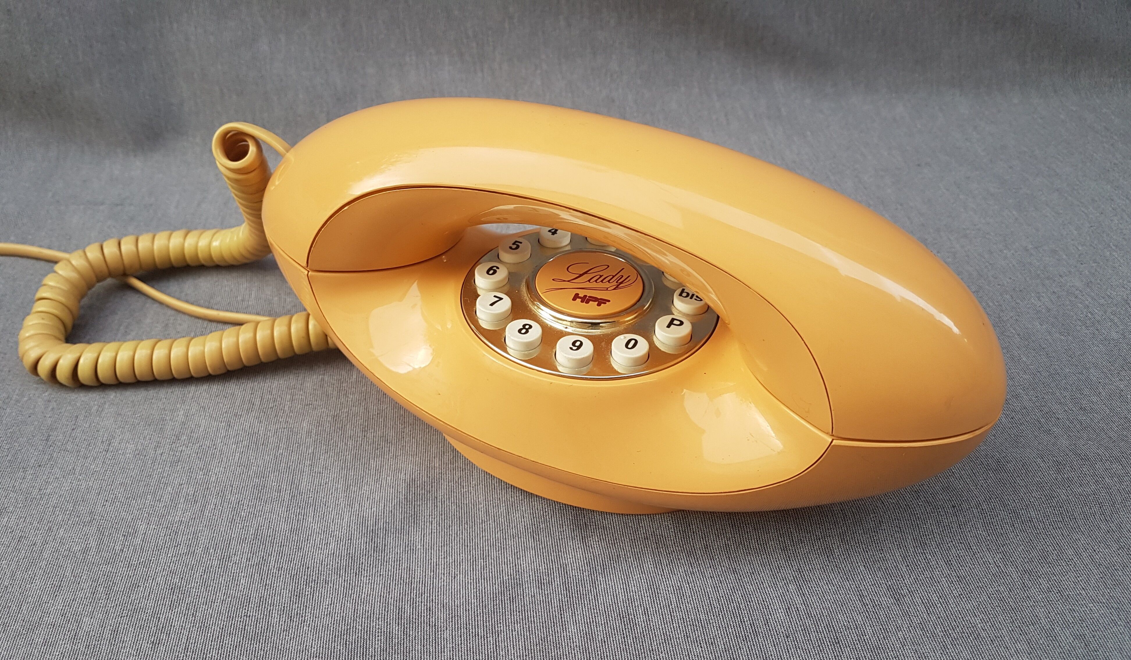 Téléphone vintage hpf modèle lady 1980