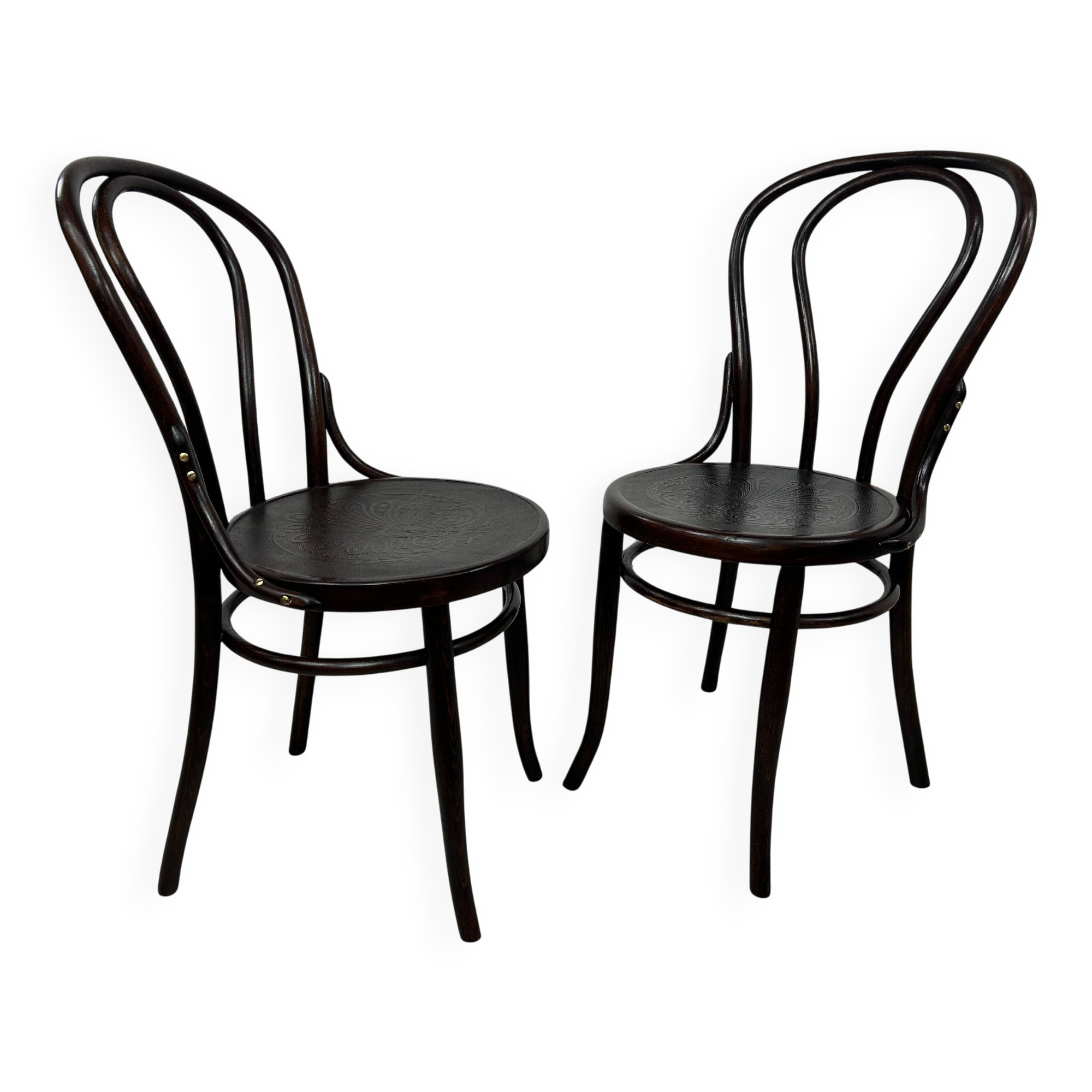 Dining chairs no.18 by Thonet