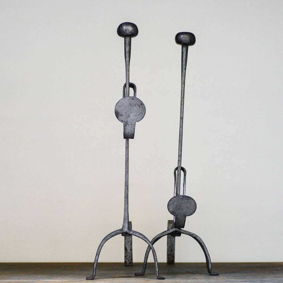 Grilles de cheminée brutalistes, années 1930, ensemble de 2