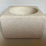 Stone empty pocket
