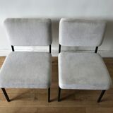 Paire de chauffeuses modernistes
