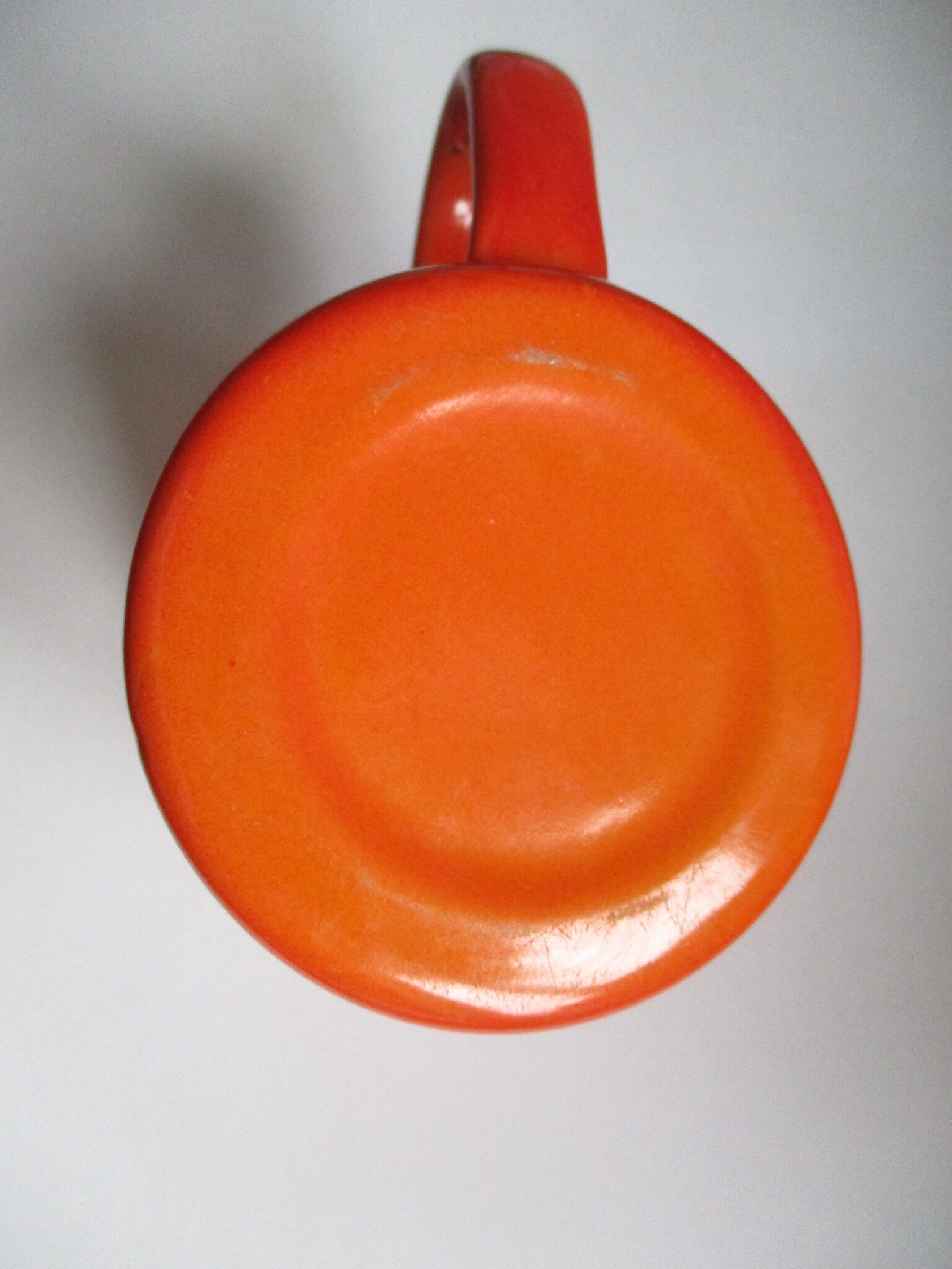 Pot en tôle émaillée avec couvercle- vintage