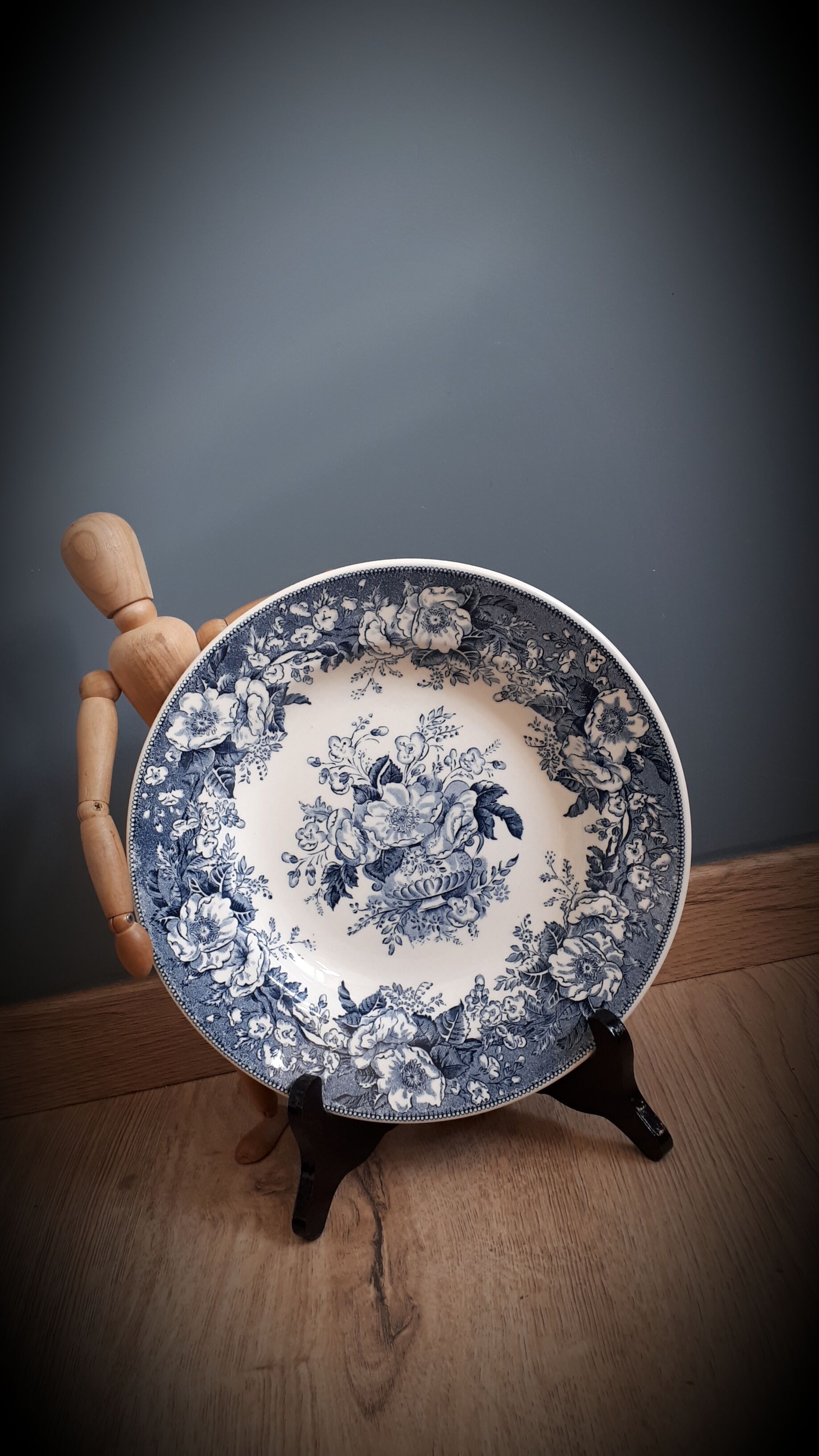 Deep plate REGOUT Balmopal