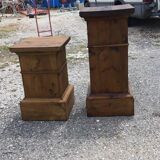 2 pine wood bases