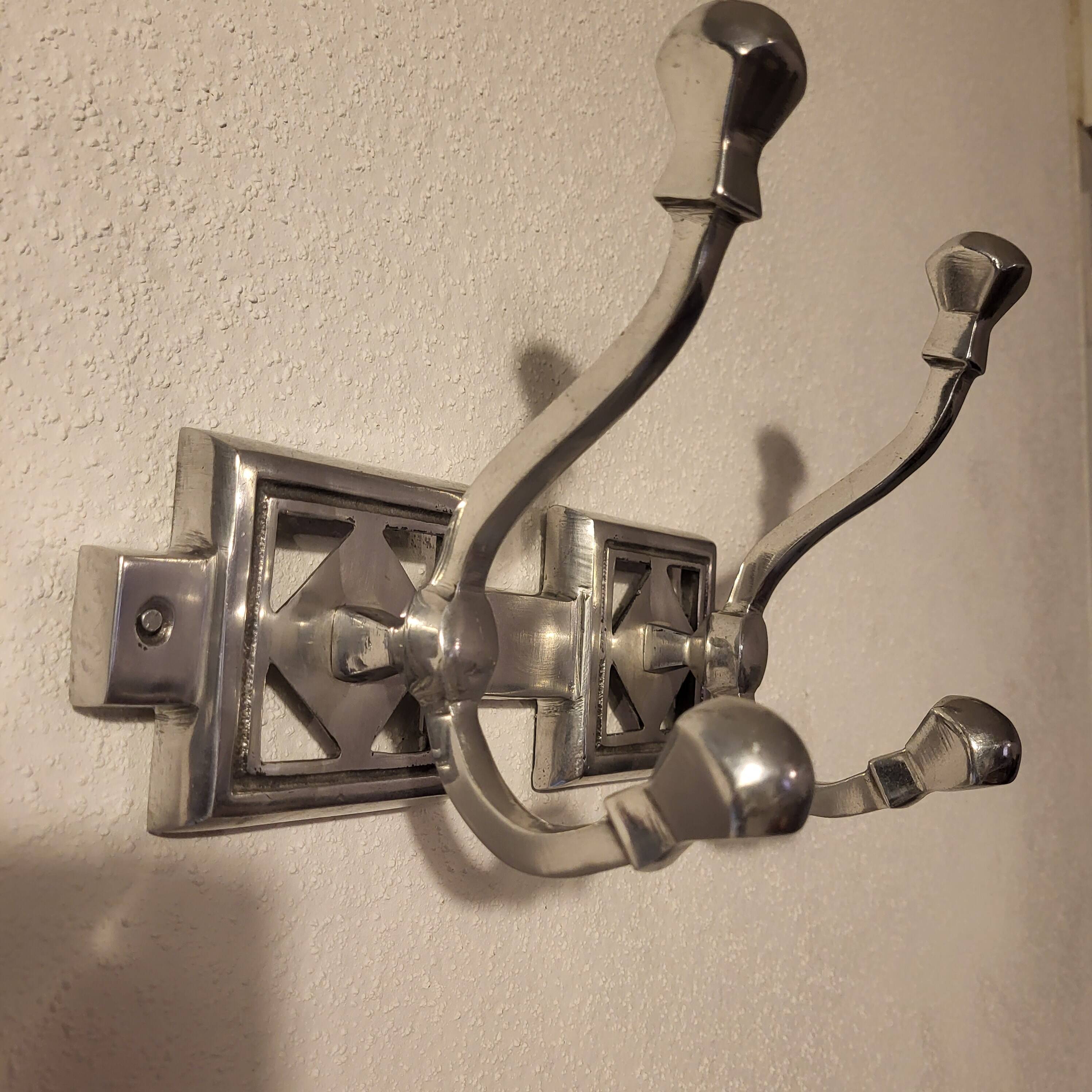 Aluminum coat hook