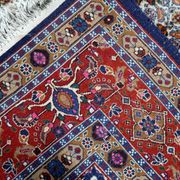 Tapis médaillon en laine fait main des années 1940, ivoire et marine, 212 × 312 cm
