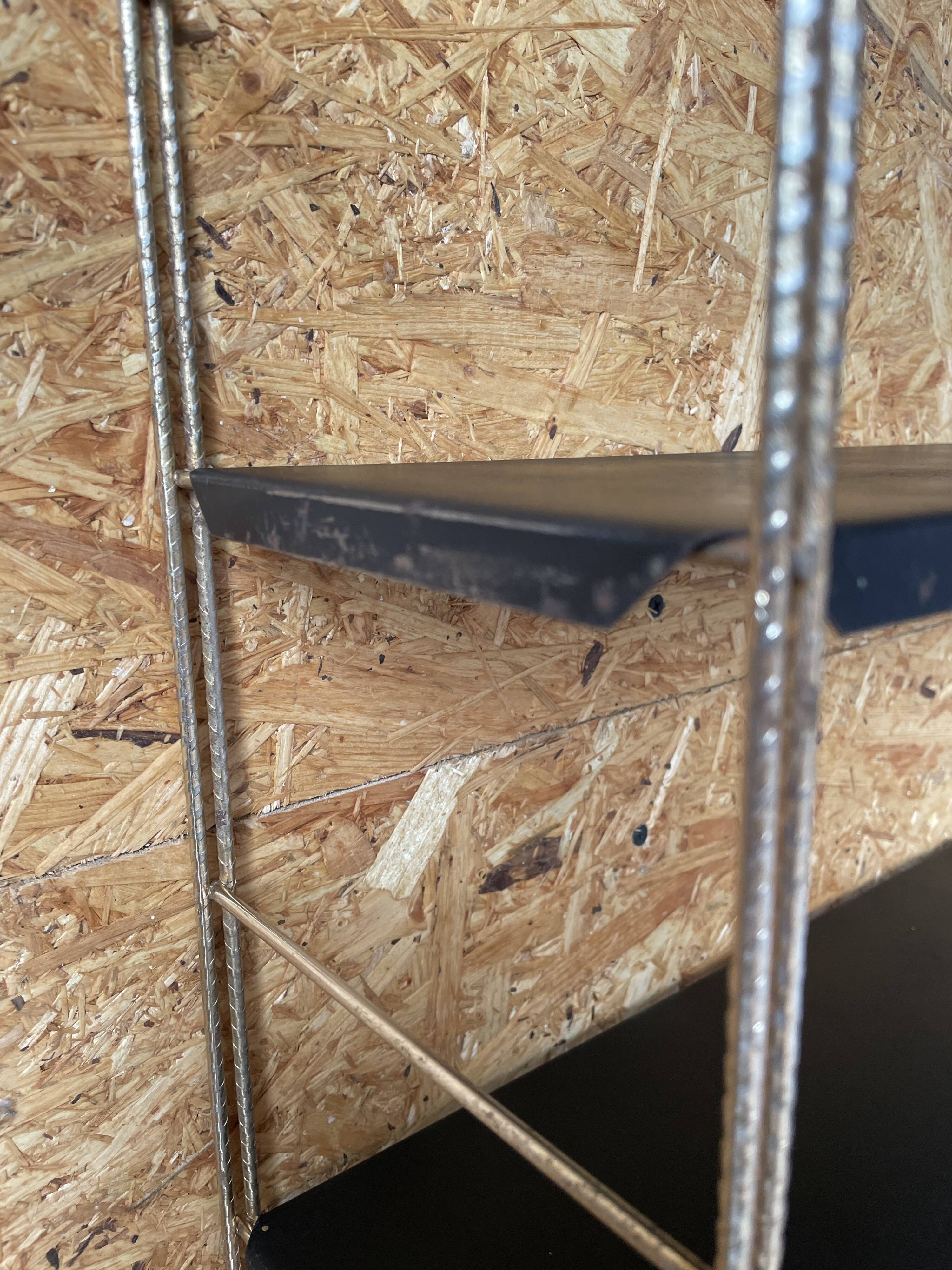 Wall shelf 60s tomado style