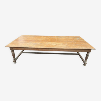 Oak table of a 19's provencal castle