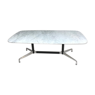 Table de salle à manger segmentée avec marbre par Eames pour Vitra
