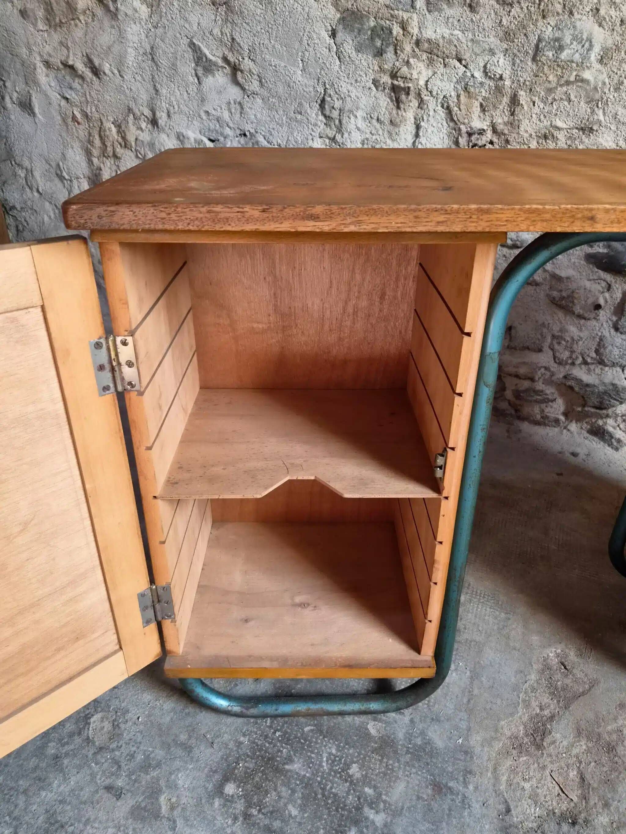 Bureau d'écriture moderniste français en hêtre et acier tubulaire, années 1930