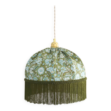 Suspension vintage recyclée fleurie vert sauge à franges — pièce unique