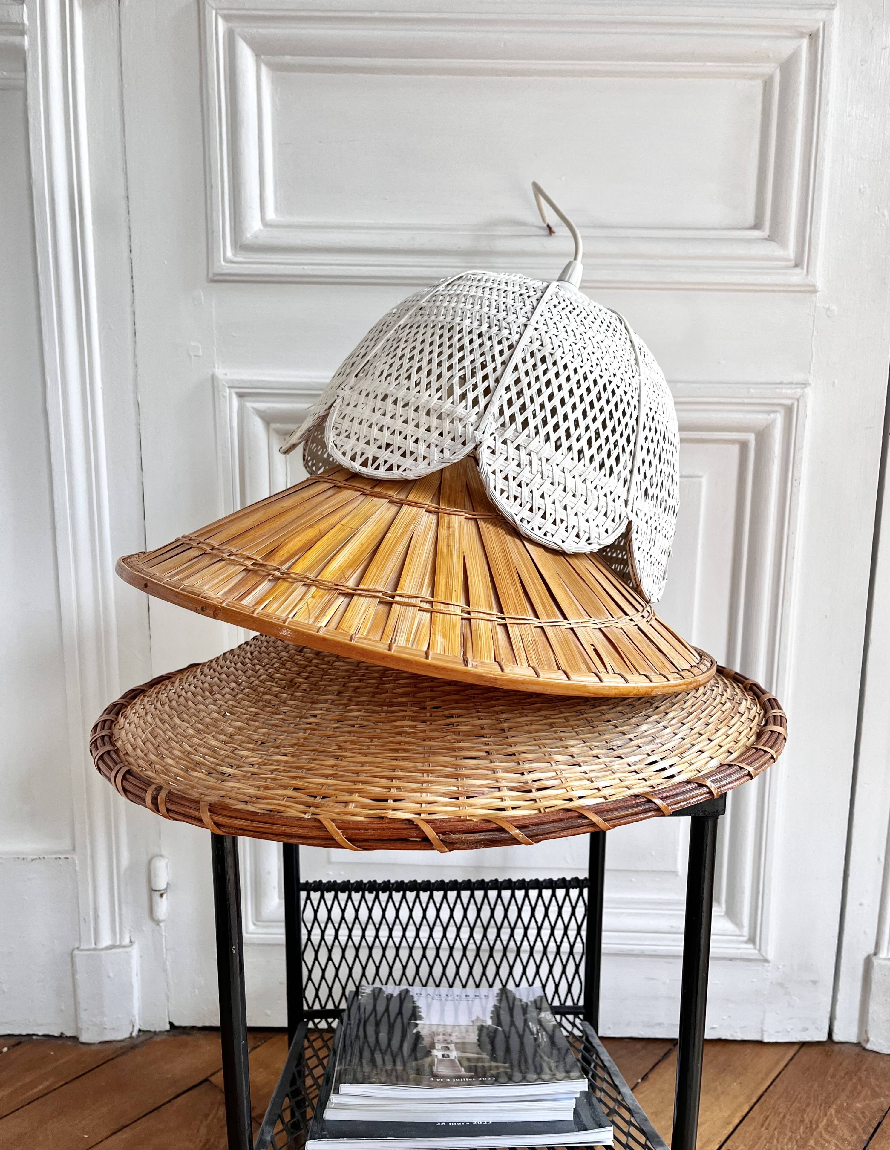 Rattan and wicker flower suspension