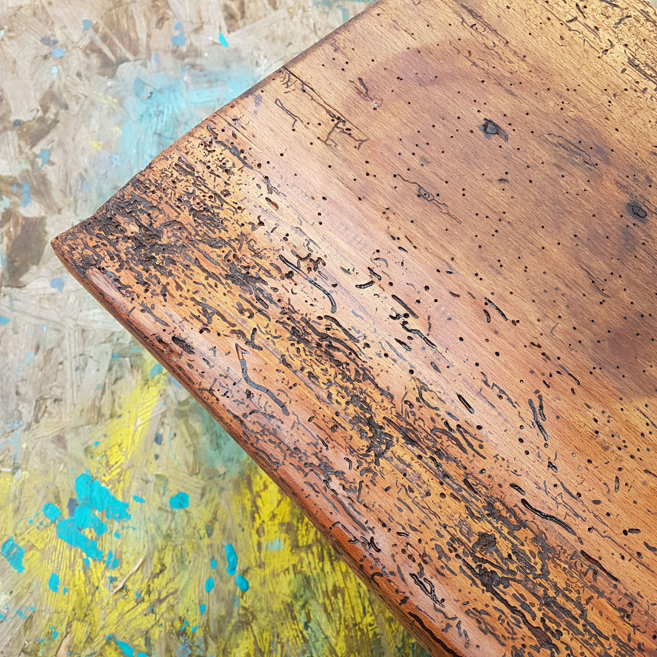 Wooden tripod table massif tripod