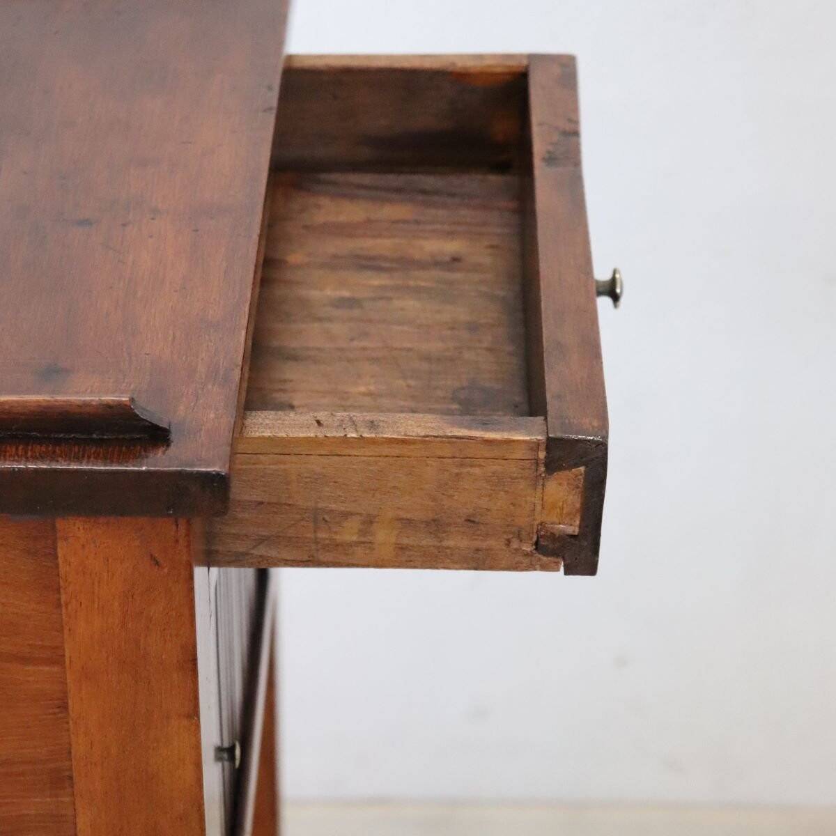 Antique Nightstand In Walnut, Italy Early 19th Century
