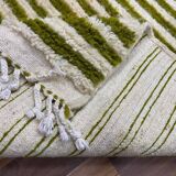 Handcrafted Berber rug in pure natural wool, size 150 x 250 cm
