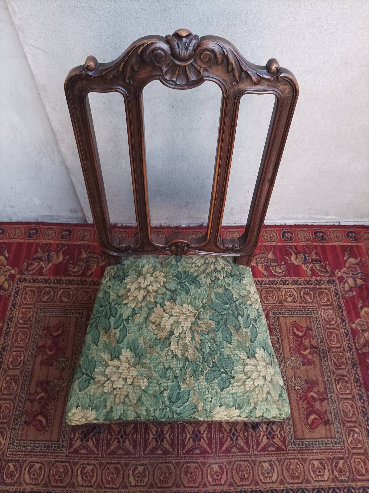 Louis XV chair in walnut, 19th century